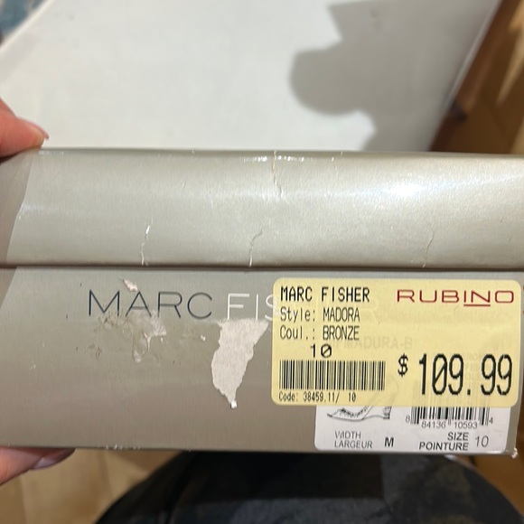 Marc Fisher size 10 bronze wedges - Picture 9 of 9